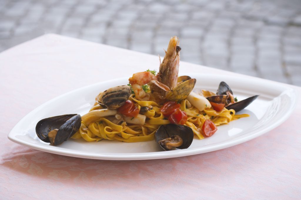 fettuccine allo scoglio ristorante 4 fiumi roma